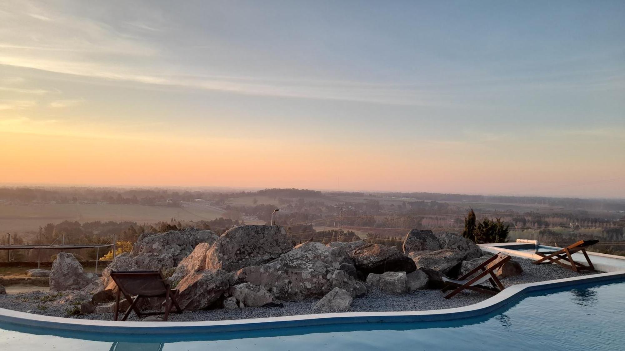 Elegance Hotel Tandil Exteriör bild