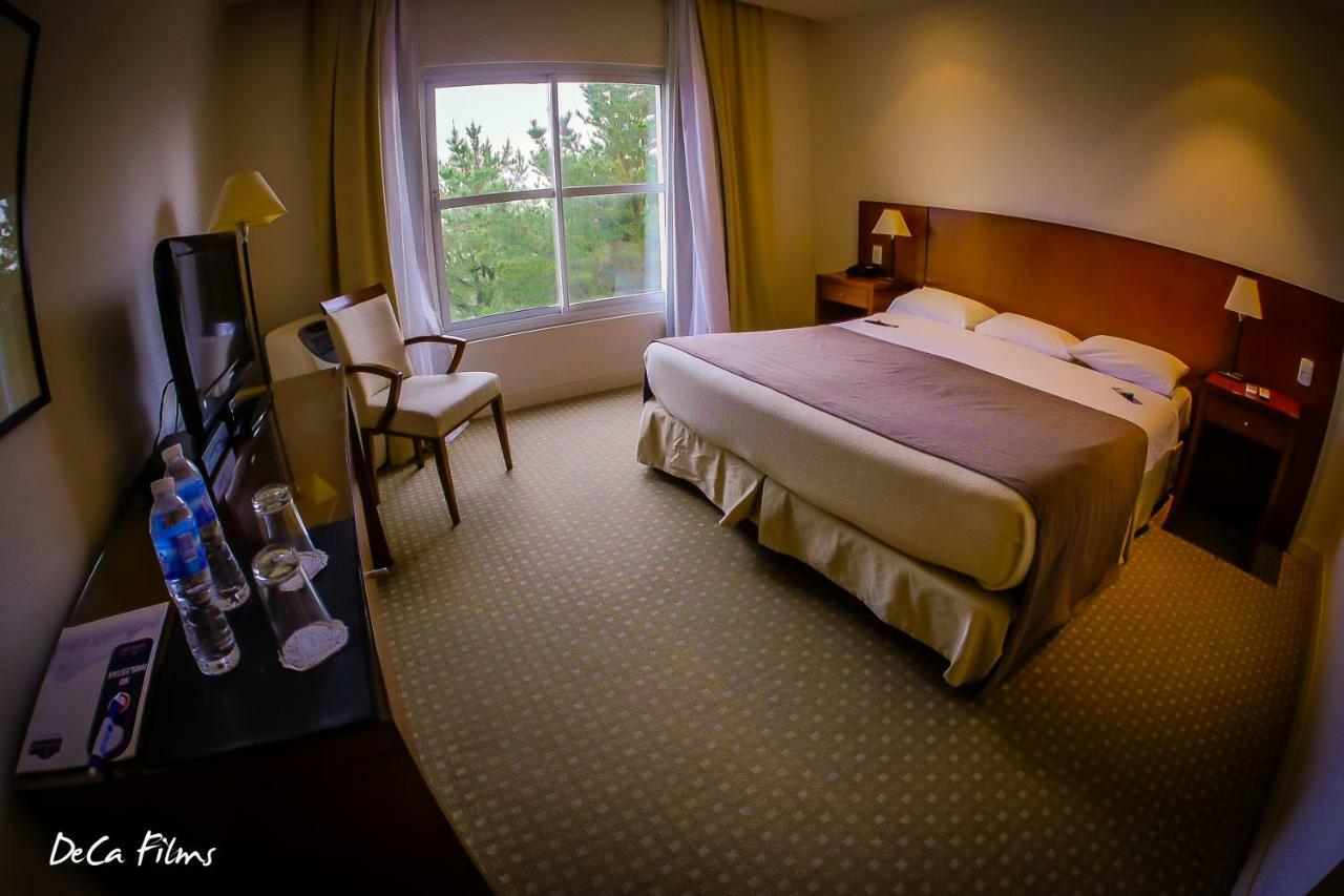 Elegance Hotel Tandil Rum bild