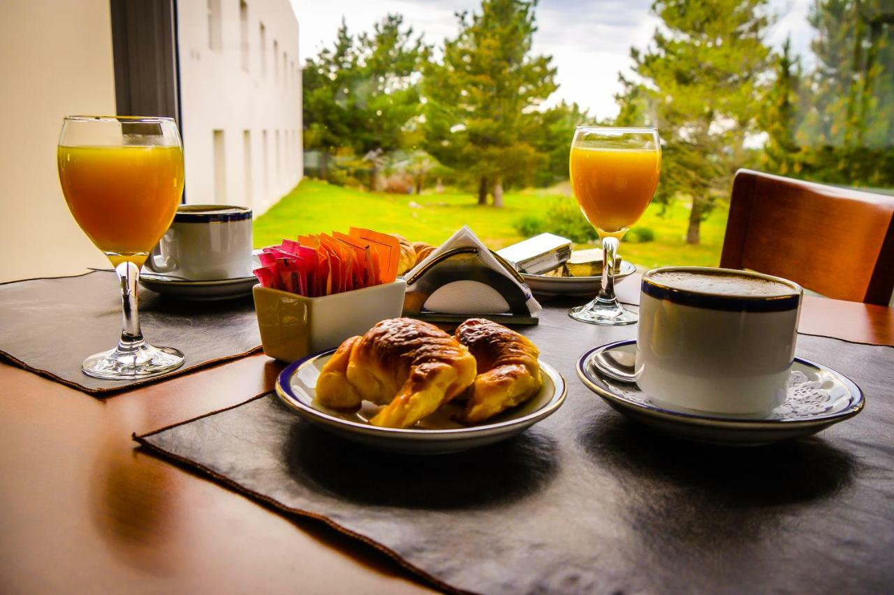 Elegance Hotel Tandil Exteriör bild