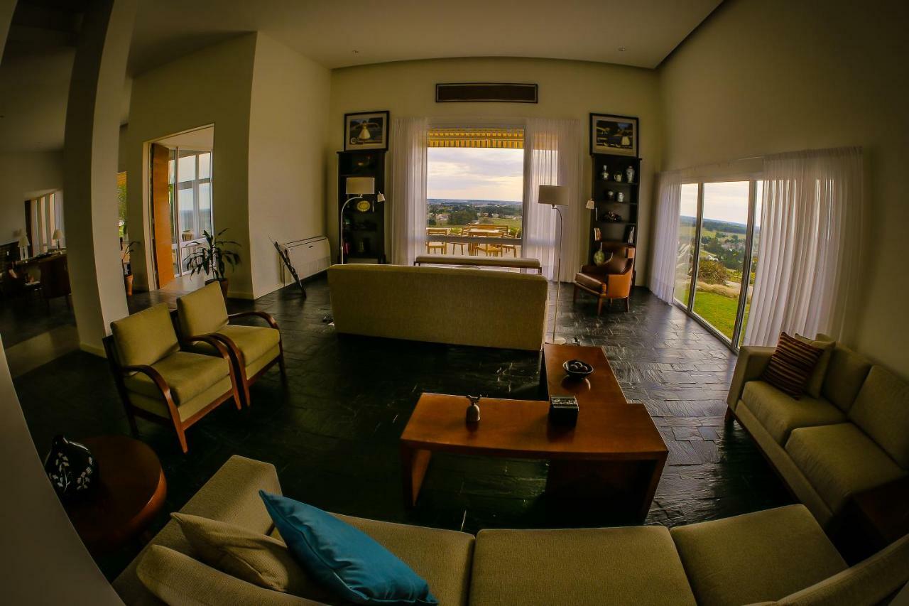 Elegance Hotel Tandil Exteriör bild