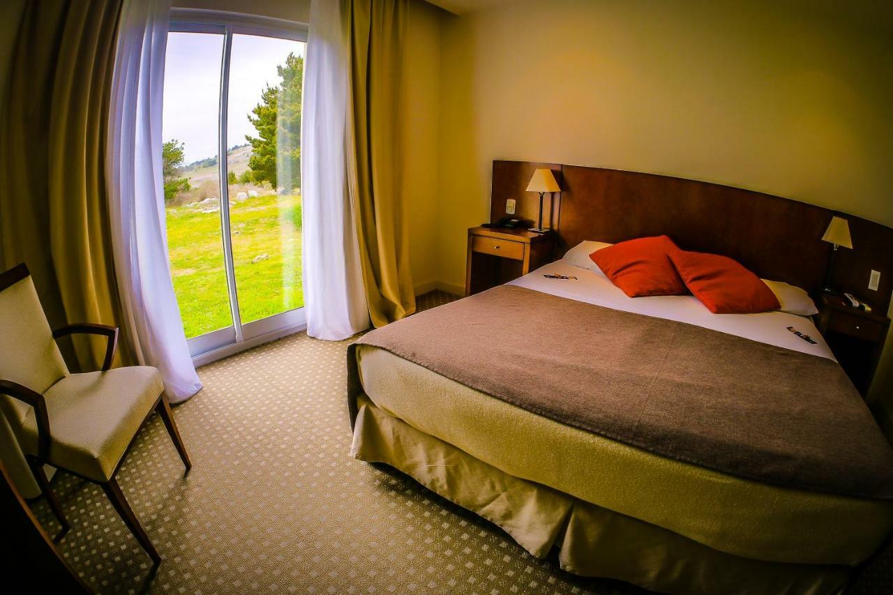 Elegance Hotel Tandil Exteriör bild