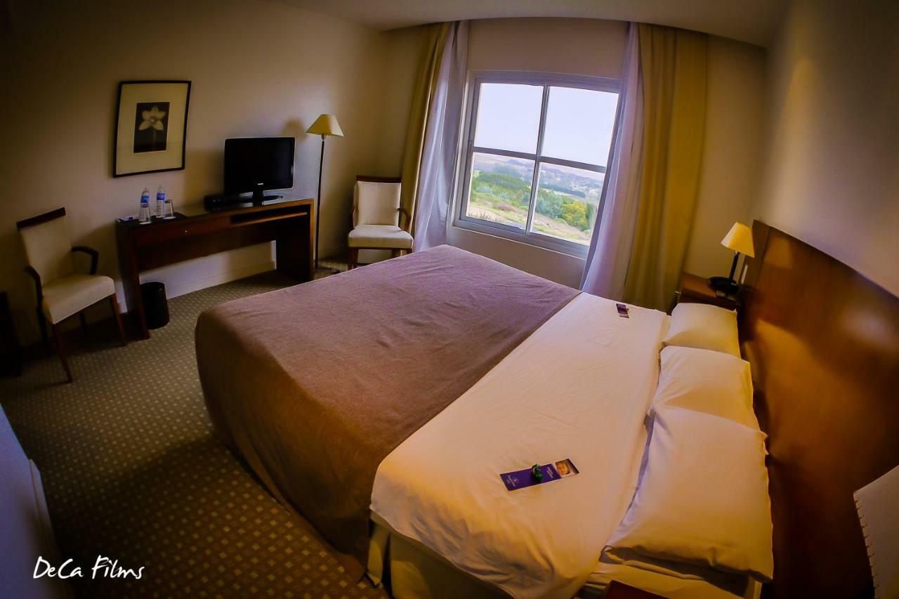 Elegance Hotel Tandil Rum bild